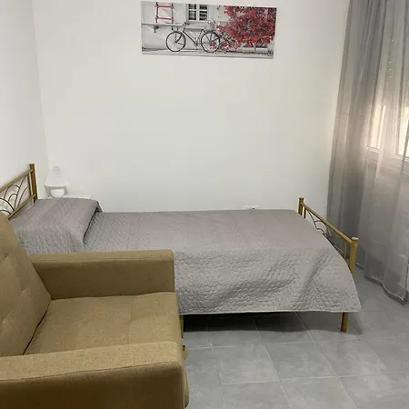 M&c Di Claudia בית הארחה *